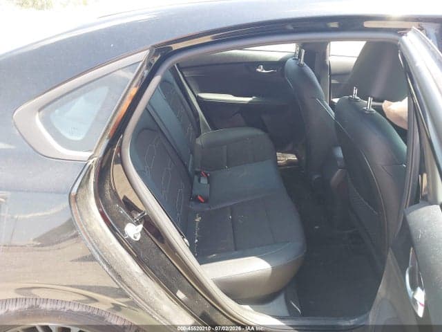 2023 KIA FORTE GT-LINE 8