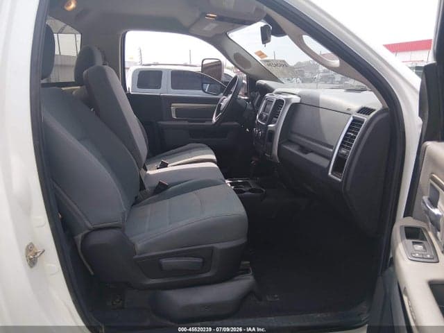 2016 RAM 3500 TRADESMAN 5