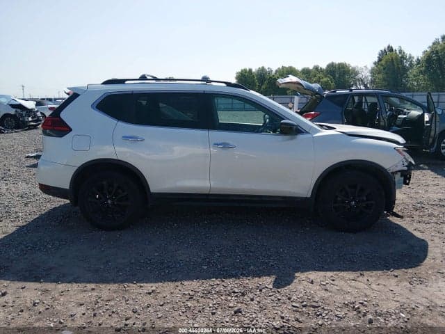 2017 NISSAN ROGUE SV 13