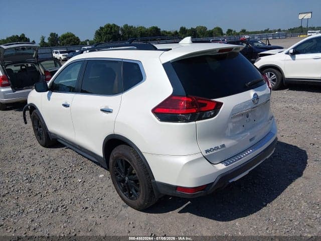 2017 NISSAN ROGUE SV 3