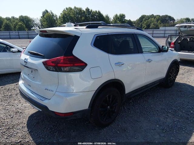 2017 NISSAN ROGUE SV 4