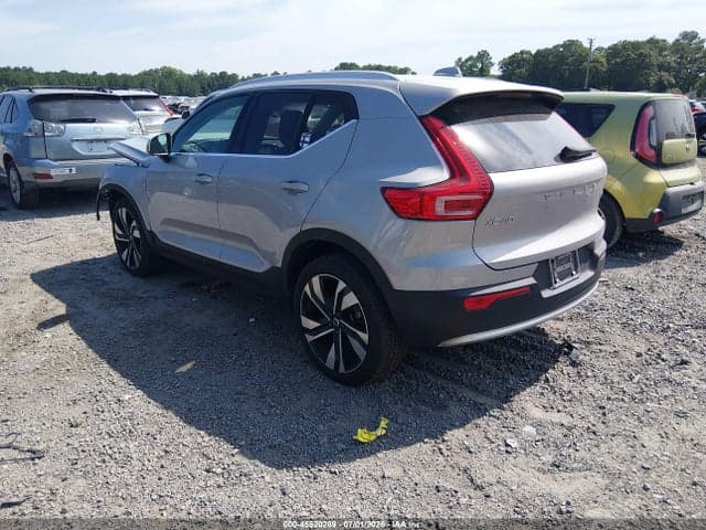 2025 VOLVO XC40 B5 PLUS BRIGHT THEME 3
