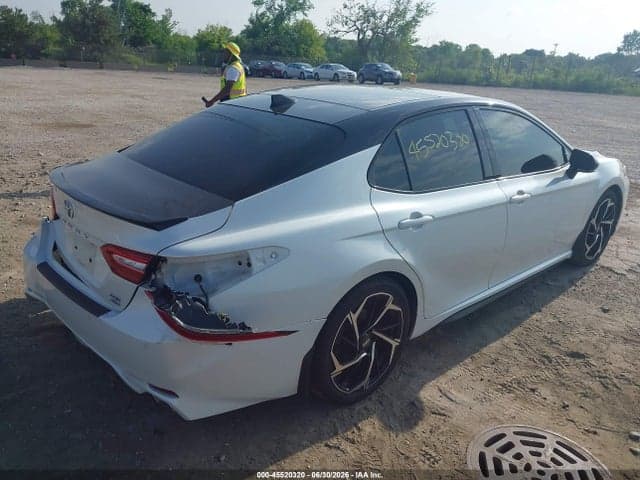 2020 TOYOTA CAMRY XSE AWD 4