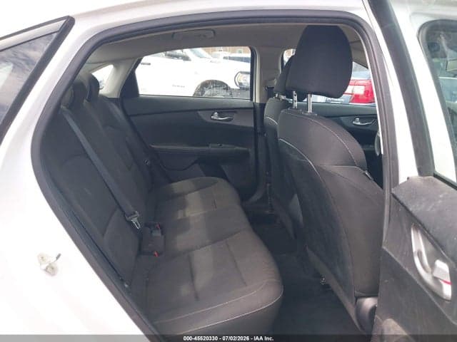2019 KIA FORTE FE 8