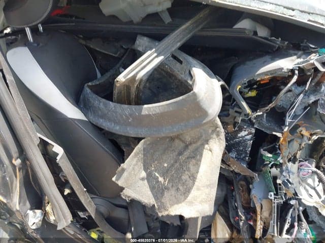 2026 TOYOTA CAMRY SE 5
