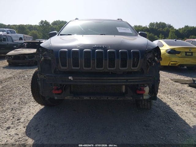 2017 JEEP CHEROKEE TRAILHAWK 6