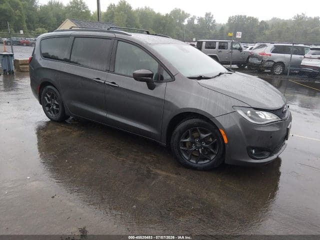 2019 CHRYSLER PACIFICA TOURING L - 1