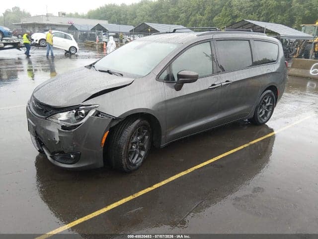 2019 CHRYSLER PACIFICA TOURING L 2