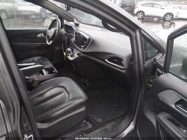 2019 CHRYSLER PACIFICA TOURING L 5