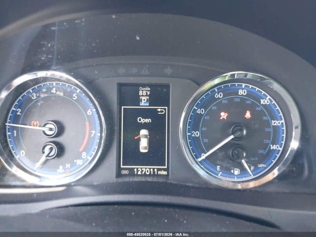 2017 TOYOTA COROLLA SE 7
