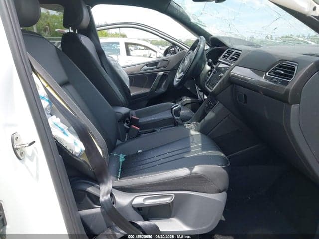 2024 VOLKSWAGEN TIGUAN 2.0T SE R-LINE BLACK 6