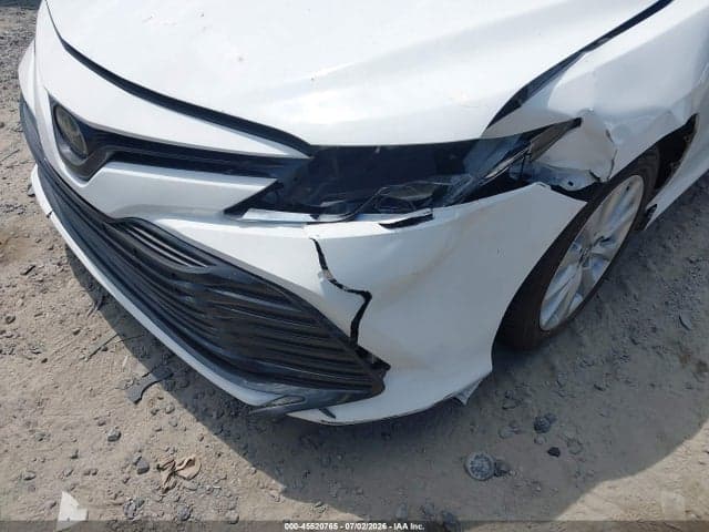 2019 TOYOTA CAMRY LE 6