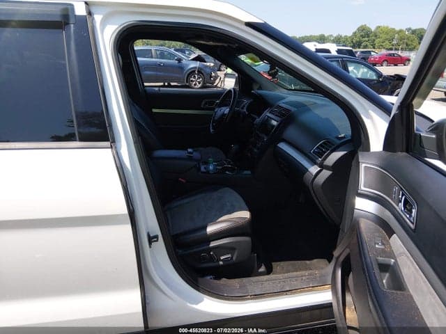 2017 FORD EXPLORER XLT 5