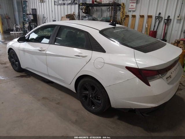 2021 HYUNDAI ELANTRA SEL 3