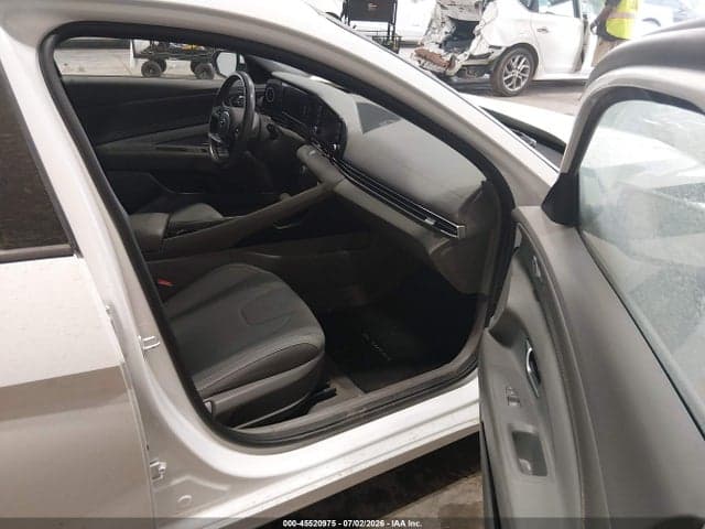 2021 HYUNDAI ELANTRA SEL 5