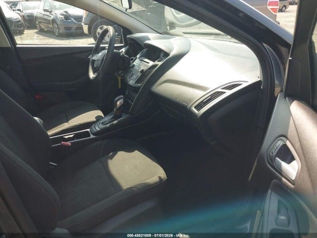 2017 FORD FOCUS SE 5