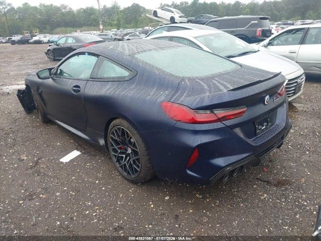 2023 BMW M8 COMPETITION 3