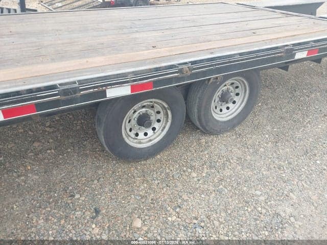 2024 MAX BUILT TRAILERS 102 X 30 7
