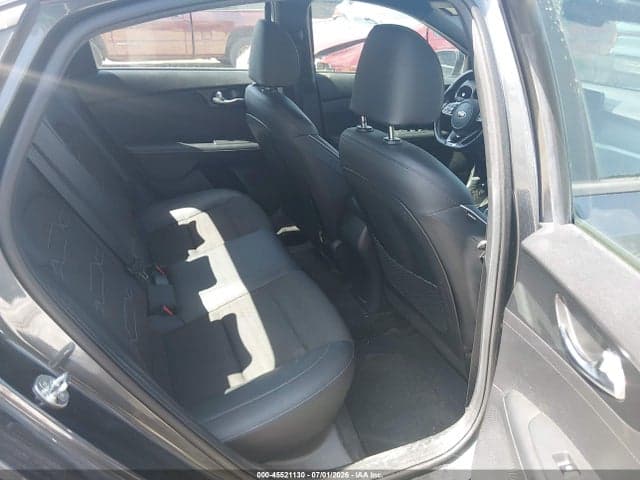 2021 KIA FORTE GT-LINE 8