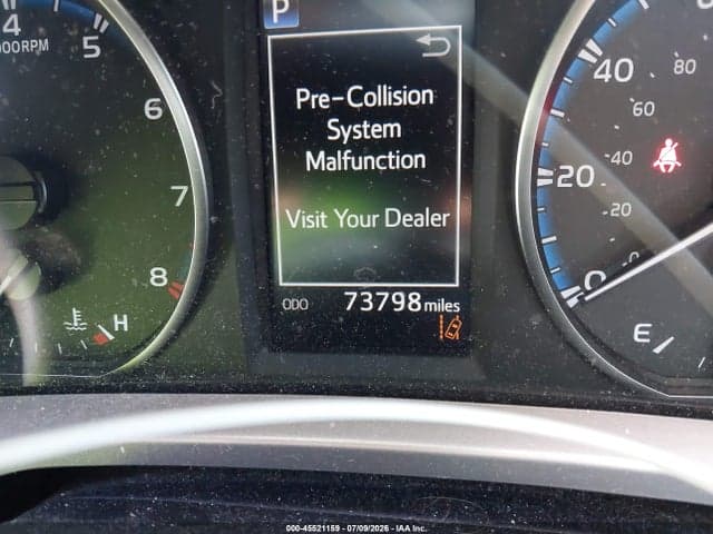 2018 TOYOTA RAV4 LE 15