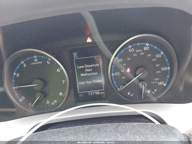 2018 TOYOTA RAV4 LE 7