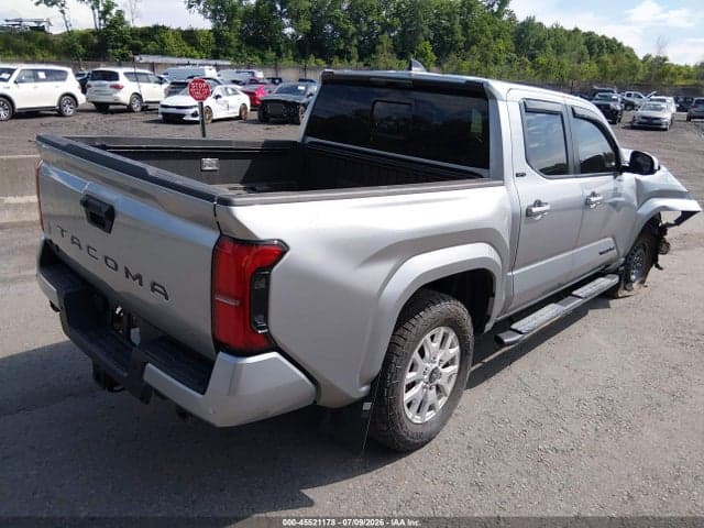 2024 TOYOTA TACOMA SR5 4