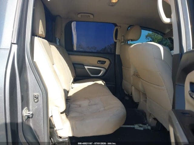 2017 NISSAN TITAN XD SV DIESEL 8
