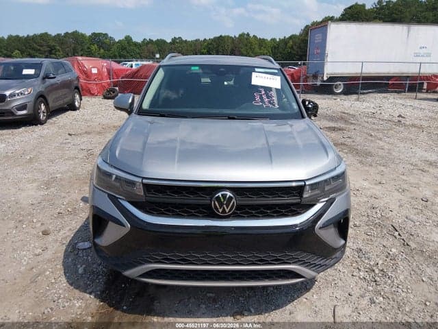 2024 VOLKSWAGEN TAOS 1.5T SE 12