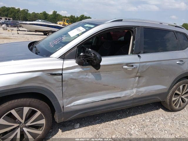 2024 VOLKSWAGEN TAOS 1.5T SE 6