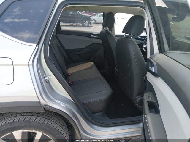 2024 VOLKSWAGEN TAOS 1.5T SE 8