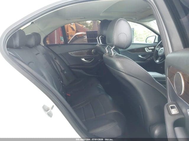 2018 MERCEDES-BENZ C 300 4MATIC 8