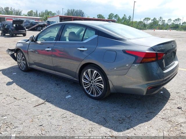 2025 NISSAN ALTIMA SL FWD 3