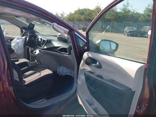 2017 CHRYSLER PACIFICA TOURING 5