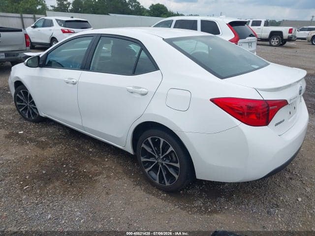 2017 TOYOTA COROLLA SE 3