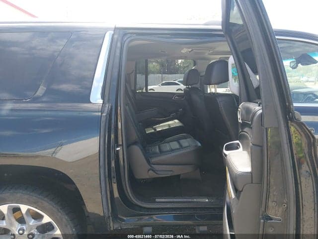 2017 GMC YUKON XL DENALI 8
