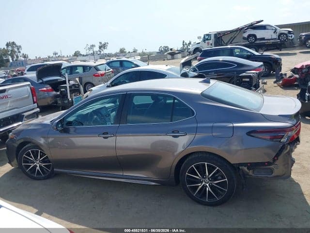 2022 TOYOTA CAMRY SE 15
