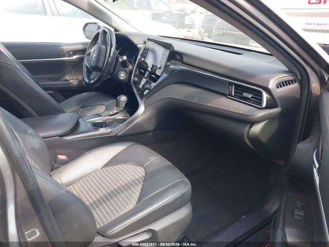 2022 TOYOTA CAMRY SE 5