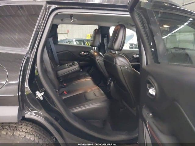 2019 JEEP CHEROKEE TRAILHAWK 4X4 8