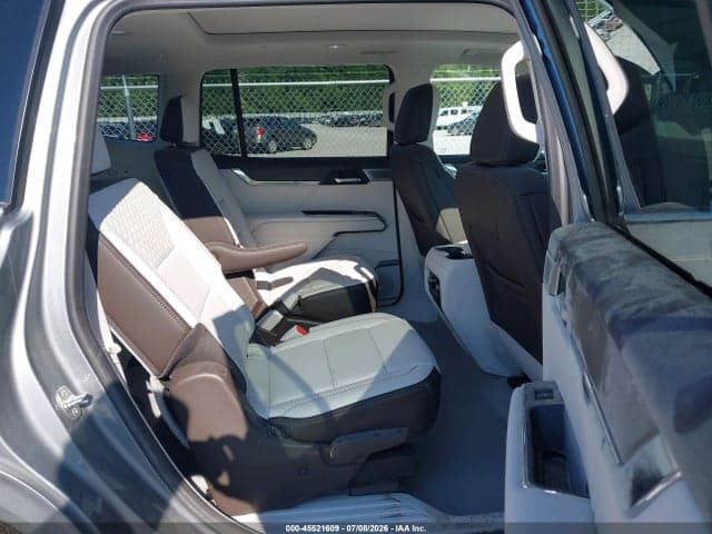 2025 GMC ACADIA FWD DENALI 8
