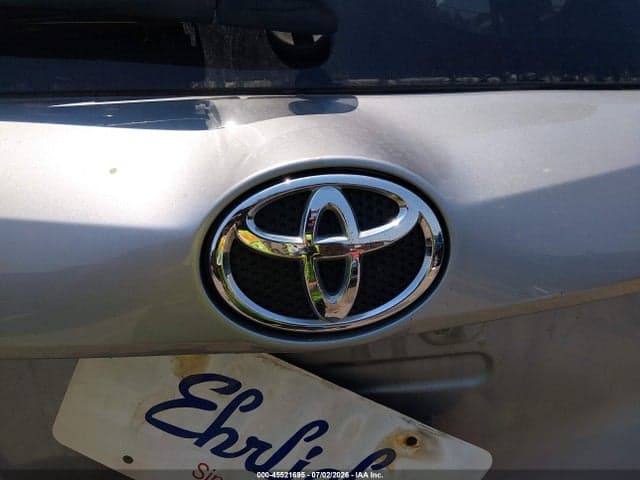 2017 TOYOTA RAV4 LE 17