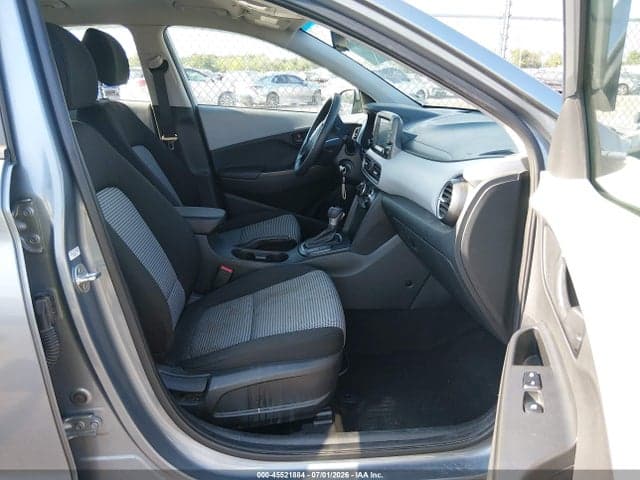 2021 HYUNDAI KONA SE 5