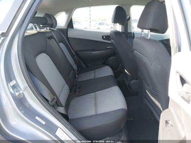2021 HYUNDAI KONA SE 8
