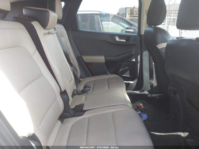 2020 FORD ESCAPE TITANIUM 8