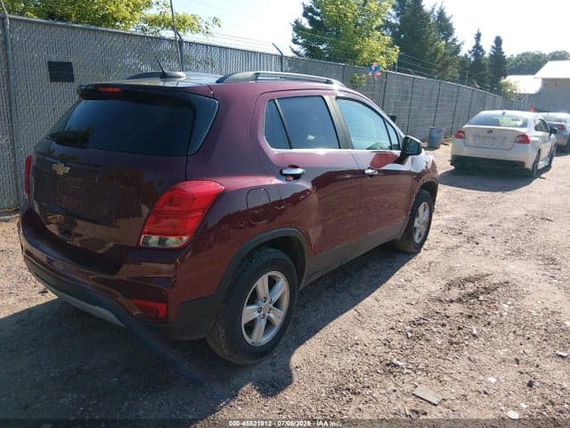 2017 CHEVROLET TRAX LT 4