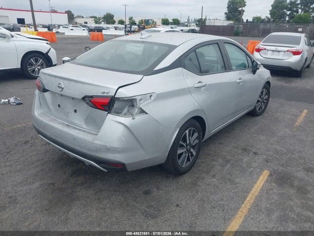 2021 NISSAN VERSA SV XTRONIC CVT 4
