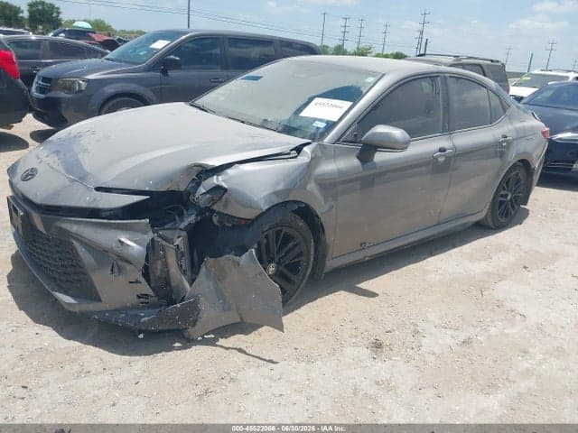 2025 TOYOTA CAMRY SE 2