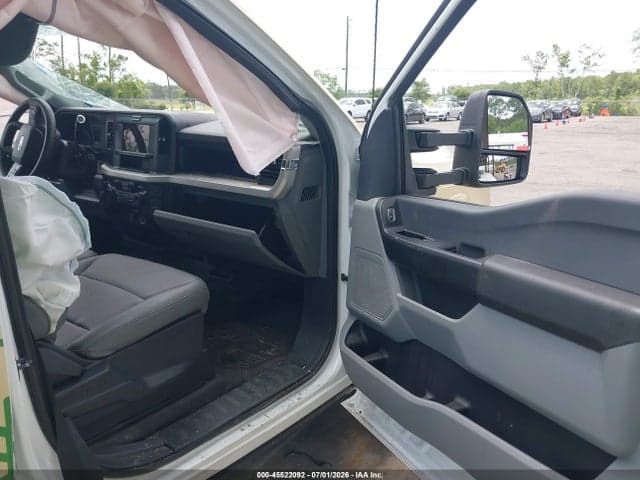 2025 FORD F-250 XL 5