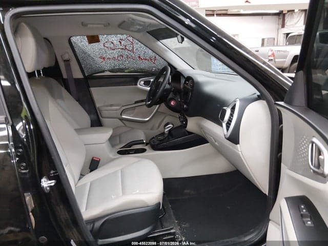 2025 KIA SOUL LX 5