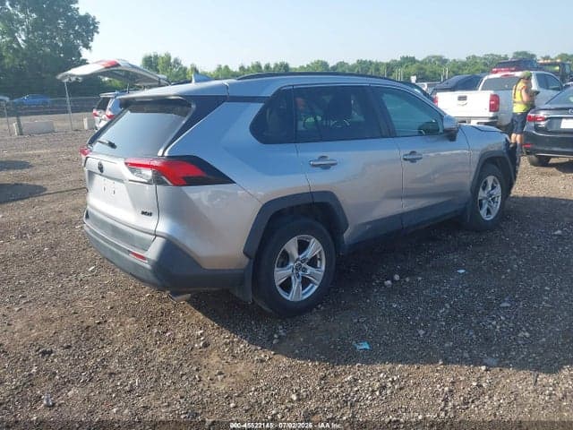 2020 TOYOTA RAV4 XLE 4