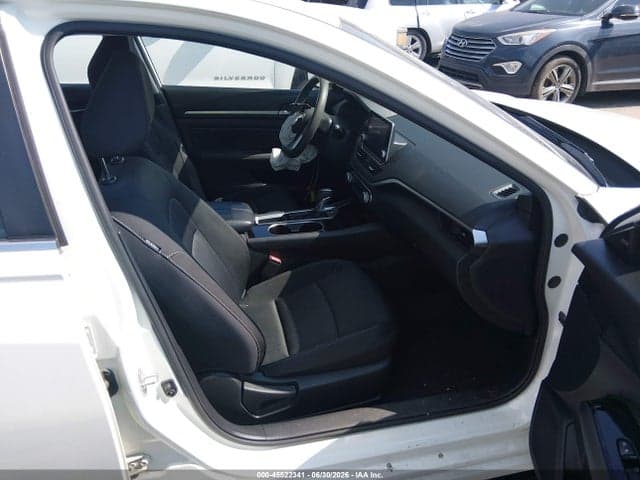 2021 NISSAN ALTIMA SV FWD 5